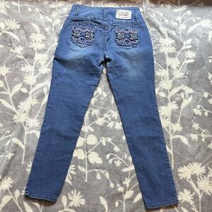 Silver Jeans Blue Skinny Jeans with Embroidery/ Sequins / rhinestones Sz 7